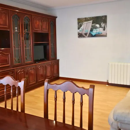 Apartment Con Terraza Y Jardin En *